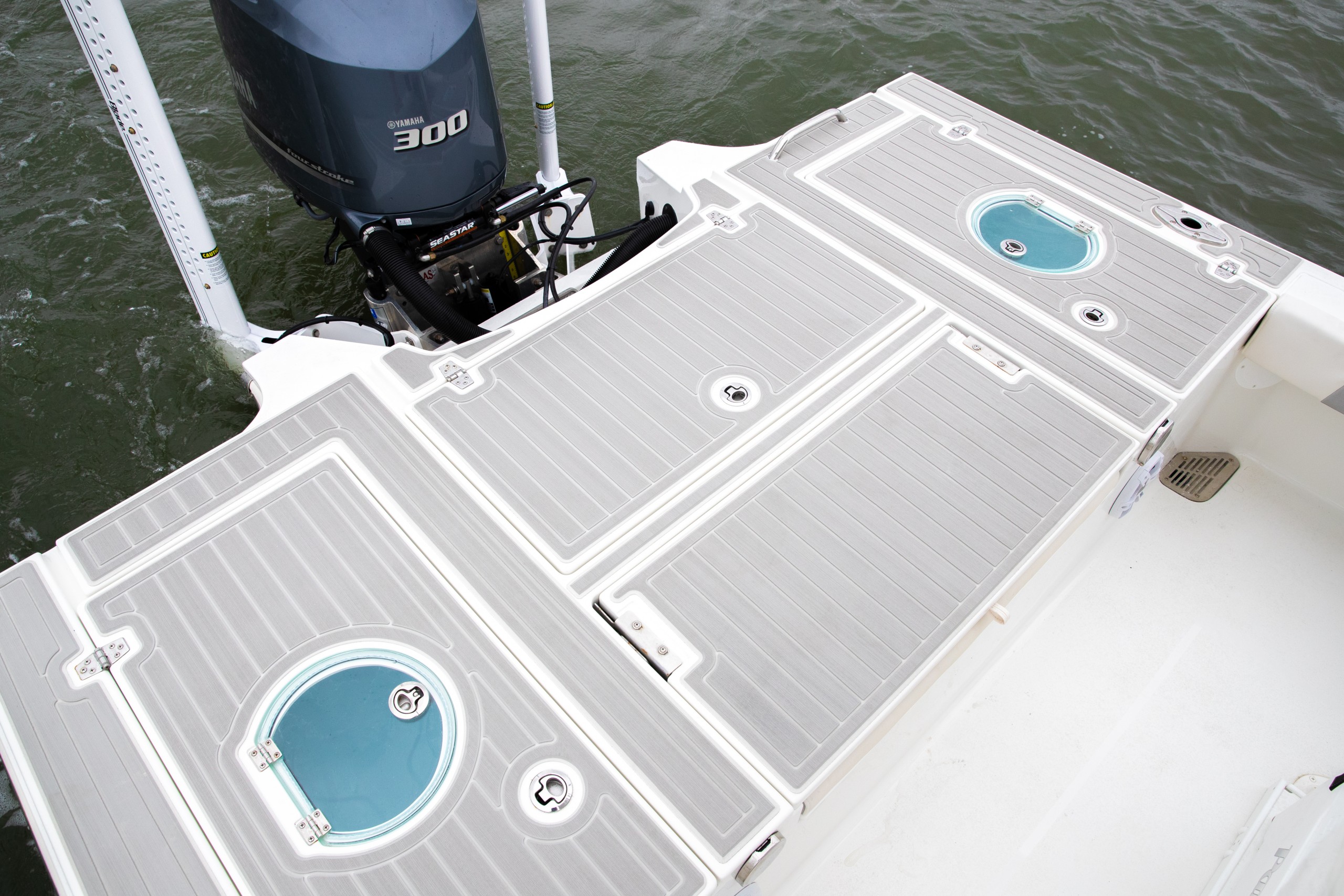 Bay 26SB rear platform scaled