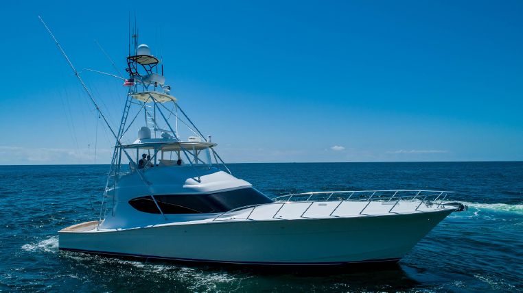60 Hatteras floating on ocean