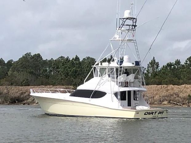 dirt pit boat