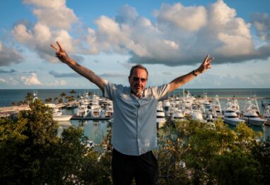 opener CarlAllen WalkersCay 2022 scaled 1