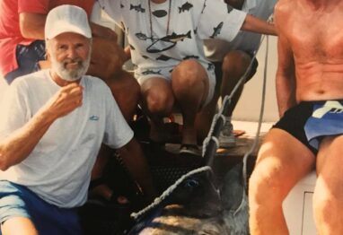 Stewart Campbell (far left front), with his 30-pound 872-pound record Atlantic Blue Marlin caught off Madeira, Portugal, on August 29, 1995, off the Chunda. With Campbell are (L to R) Capt. Bark Garnsey, Mrs. Nickie Campbell, Marty Snow, and Charles Perry. Photo: Charles Perry