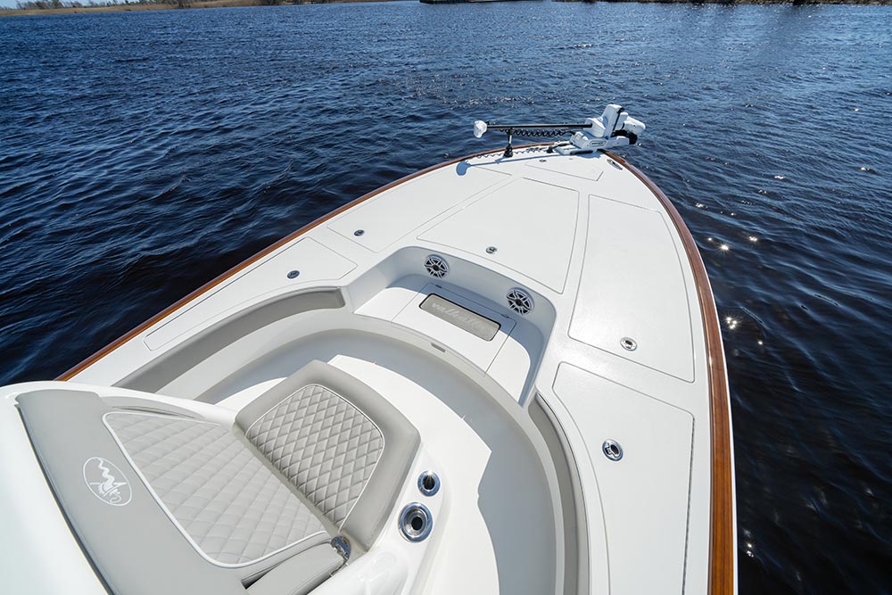 Valhalla Boatworks v28 forward deck