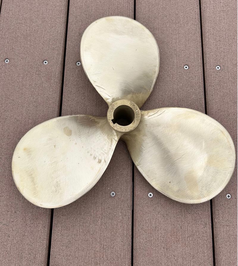 3 blade propeller