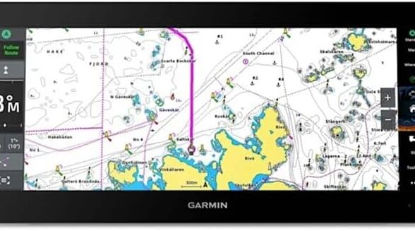 Garmin Ultra Wide GPSMAP 15x3 Chart Plotter