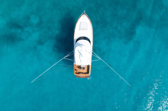 A tournament-ready Viking 58 — the perfect platform for a full Furuno electronics suite.