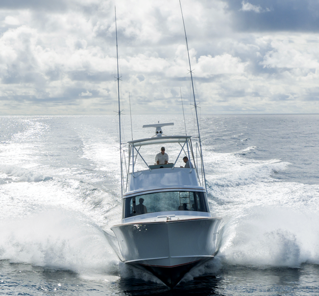 Rybovich 42 Scout running on the ocean
