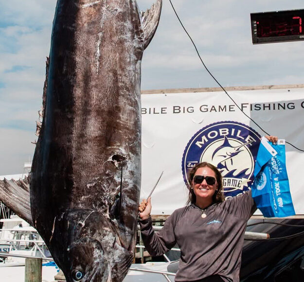 Sydney Prince big 788.6 lb blue