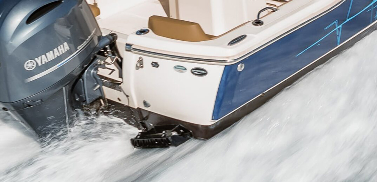 Seakeeper Ride integration showing starboard controller on a boat